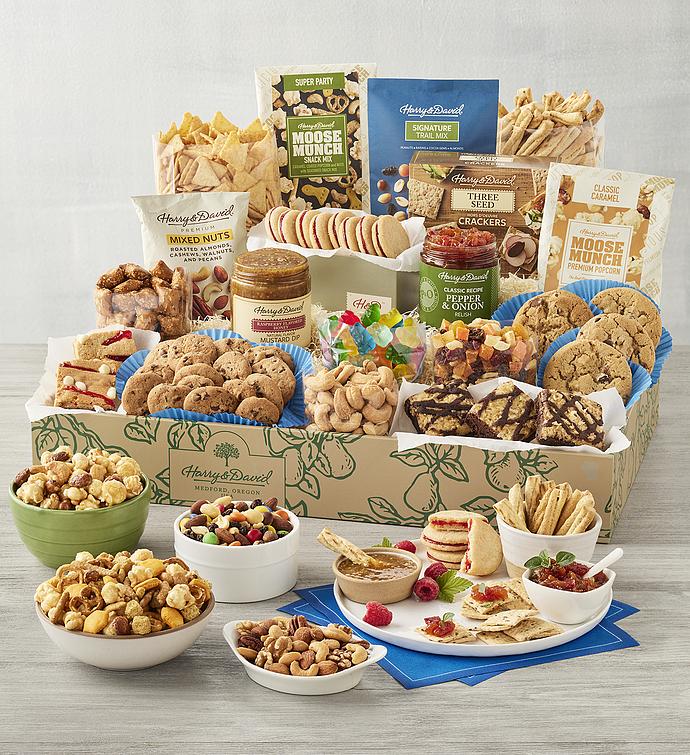 Harry & David® Supreme Gift Box with Sweet and Salty Treats